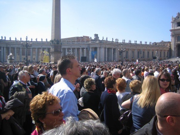 Large crowd at St. Peters Basilica in Rome for Sunday Angelus