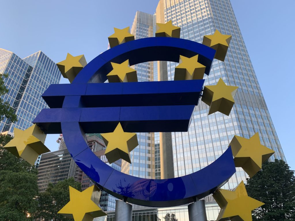 Stop by the Euro-Skulptur when spending 24 hours in Frankfurt