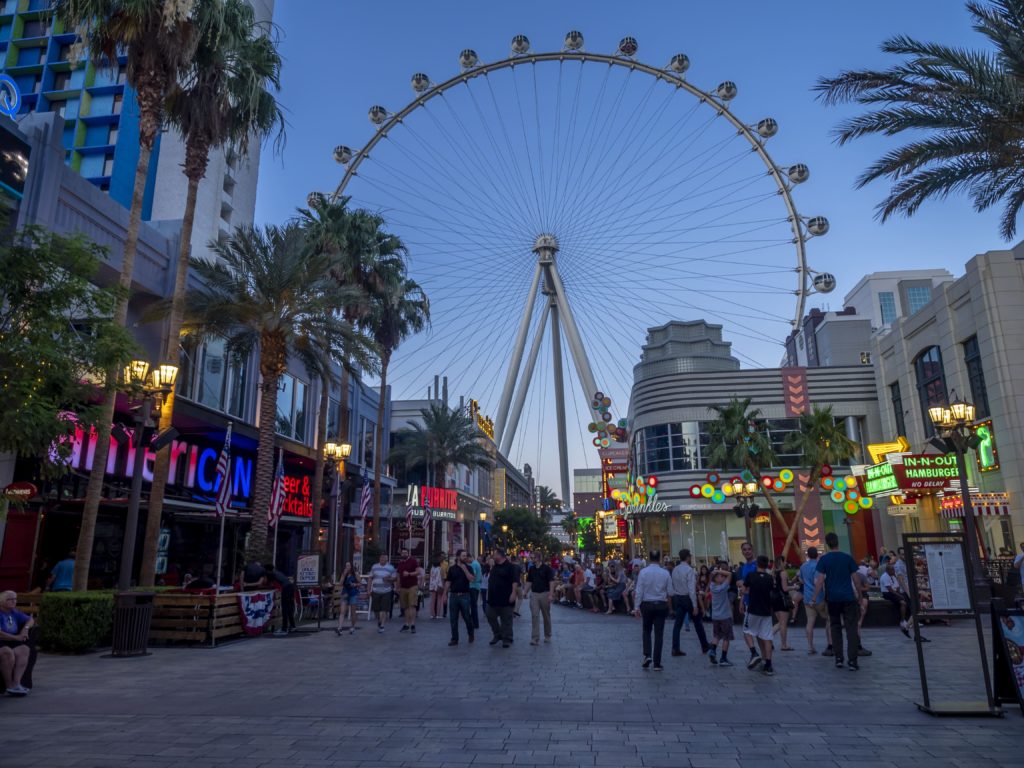The Linq Las Vegas Promenade and High Roller Ferris Wheel